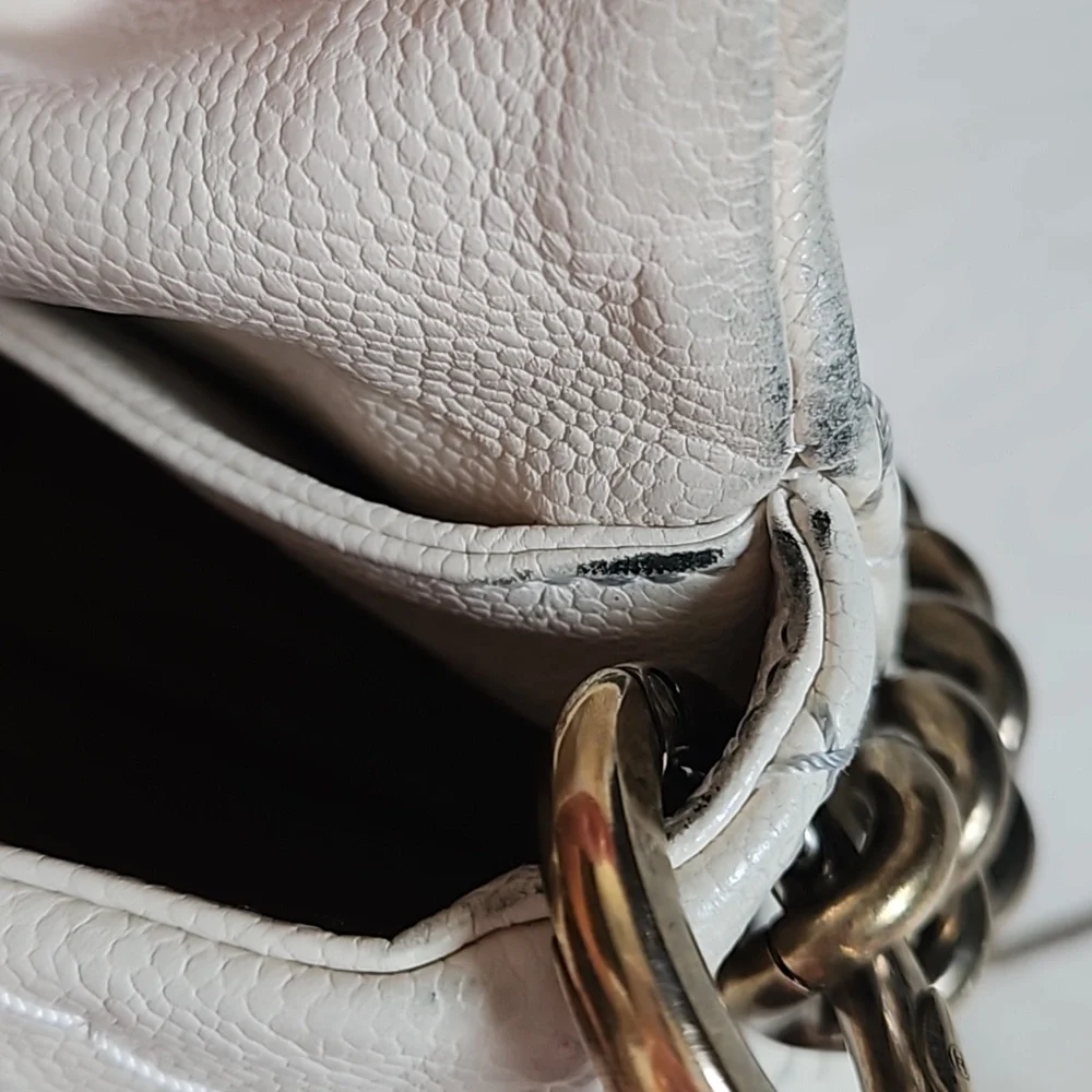 CHANEL 14S Flap Bag Crossbody Cream Leather Gold Chain CC Logo w/Box + Card - Picture 16 of 16